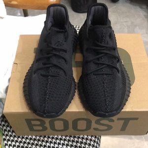 Yeezy Boost 350 V2 Black